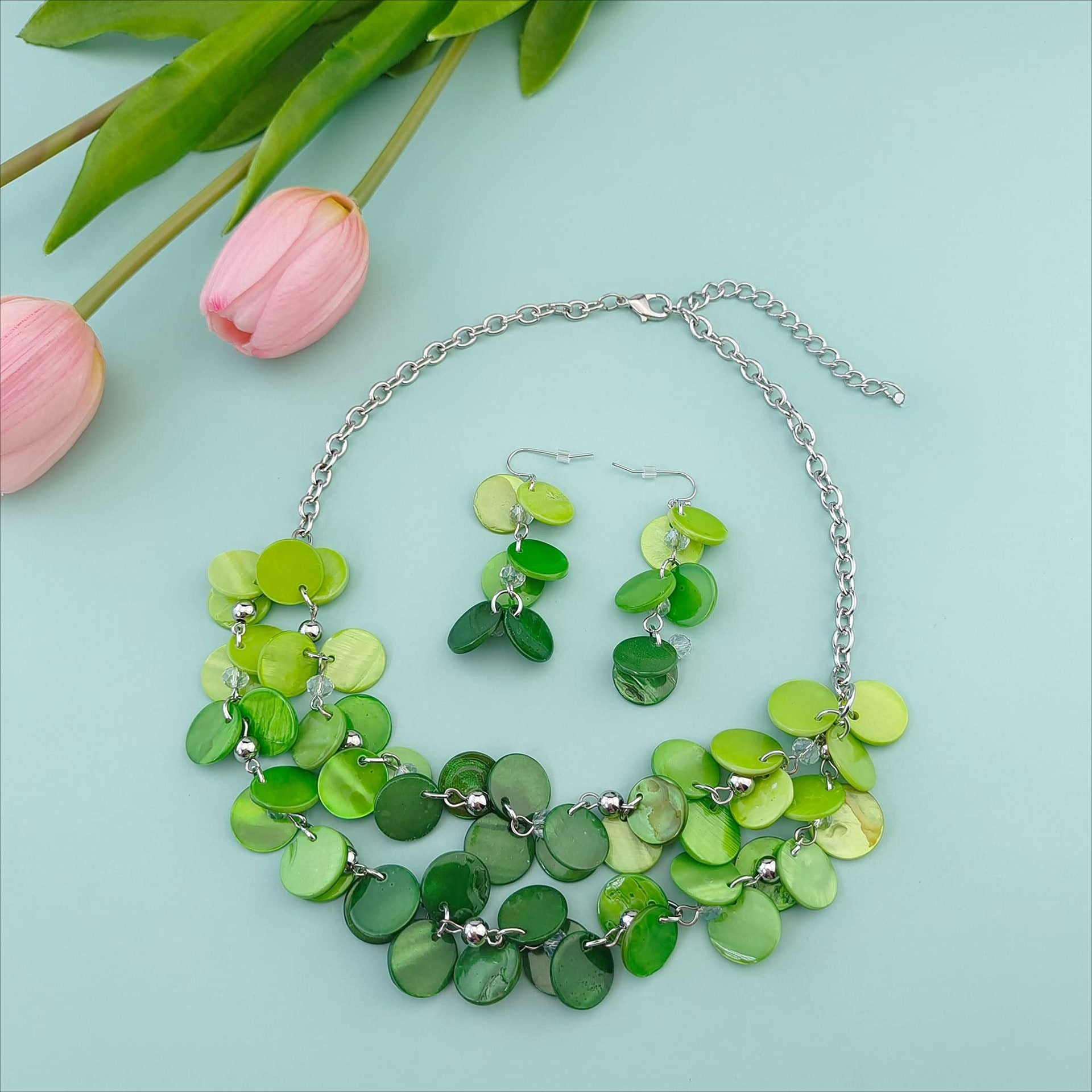 Wholesale Holiday Style Round Natural Dyed Shell Earrings Necklace